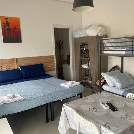 Onlyroomsrho Eksteriør bilde
